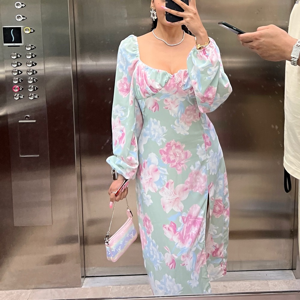 MISSGUIDED dress